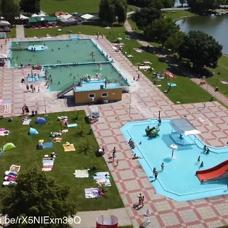 U Mana - Dovolenkovy Dom 50m Od Vstupu Na Kupalisko Semesterbostad Rimavská Sobota